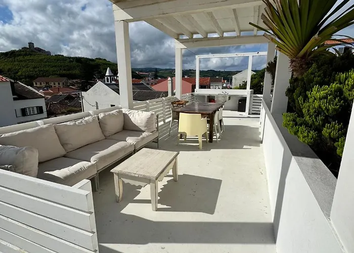 Baia Caldeirinhas Horta (Azores)