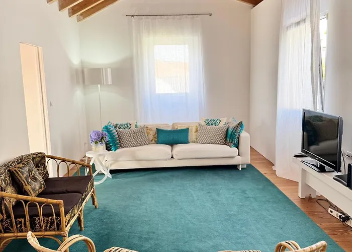 Baia Caldeirinhas Horta (Azores)